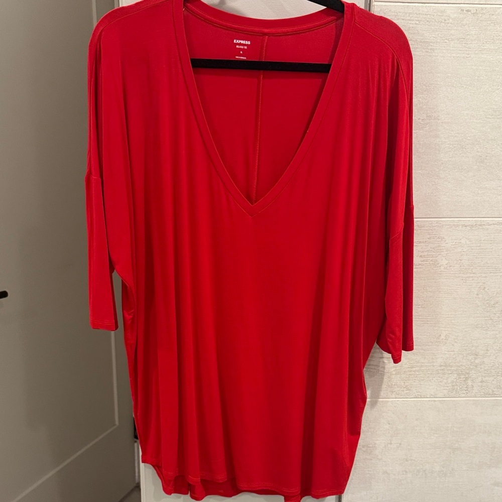 🧡 NWT RED EXPRESS LONDON TEE